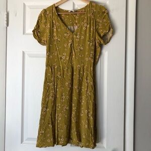 American Eagle Yellow Floral dress